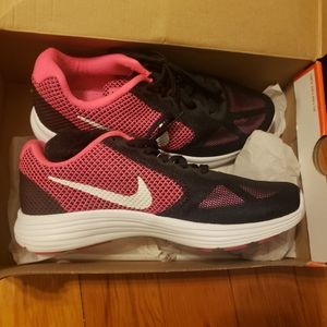 Nike women's sneakers